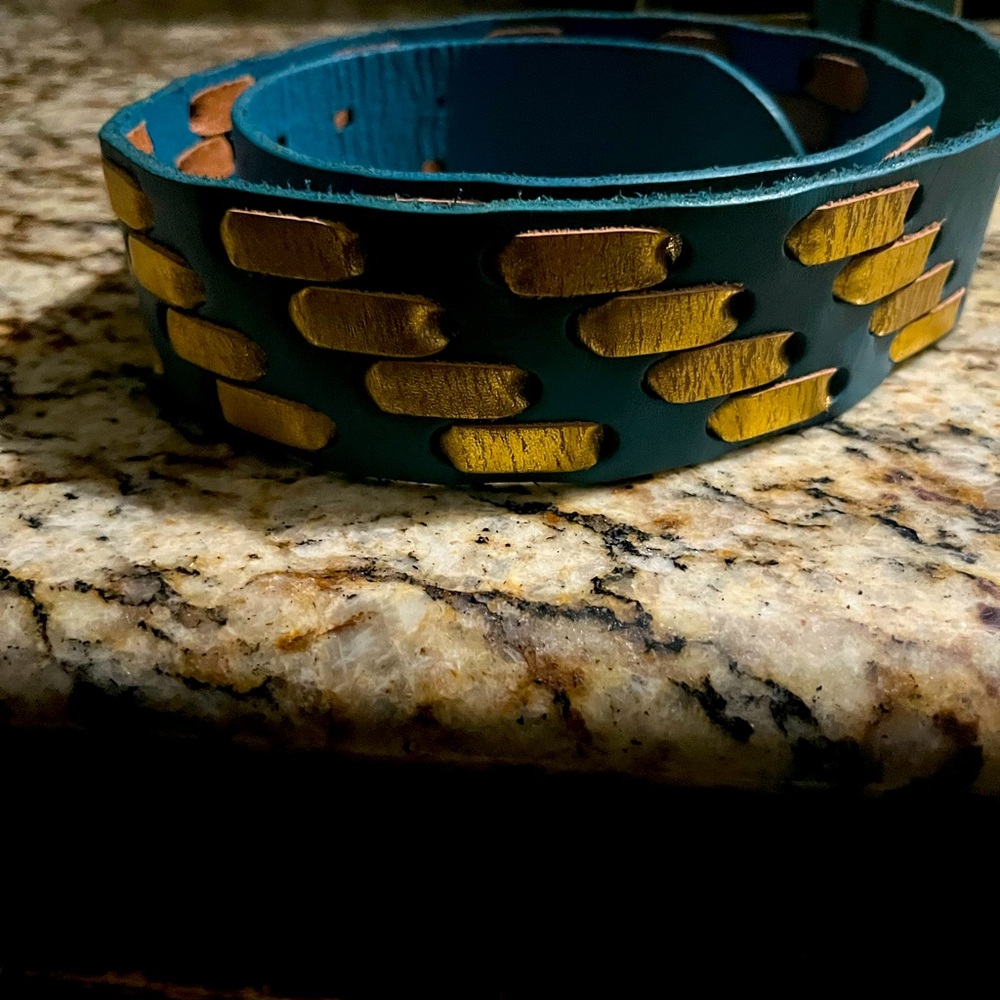 Bebe Natural Leather Woven Belt  large Silver tone Buckle and some sparkles m/l